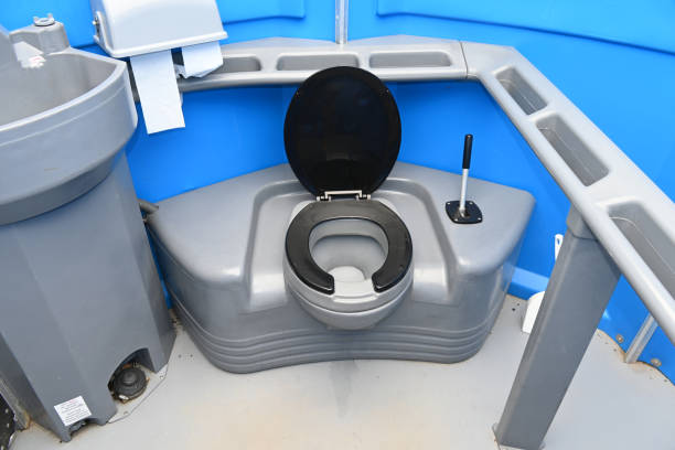 Best Porta potty rental near me  in Mount Olive, IL
